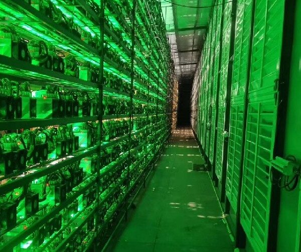 Хешрейт біткойна падає, оскільки війна в Ірані підвищує&hellip;